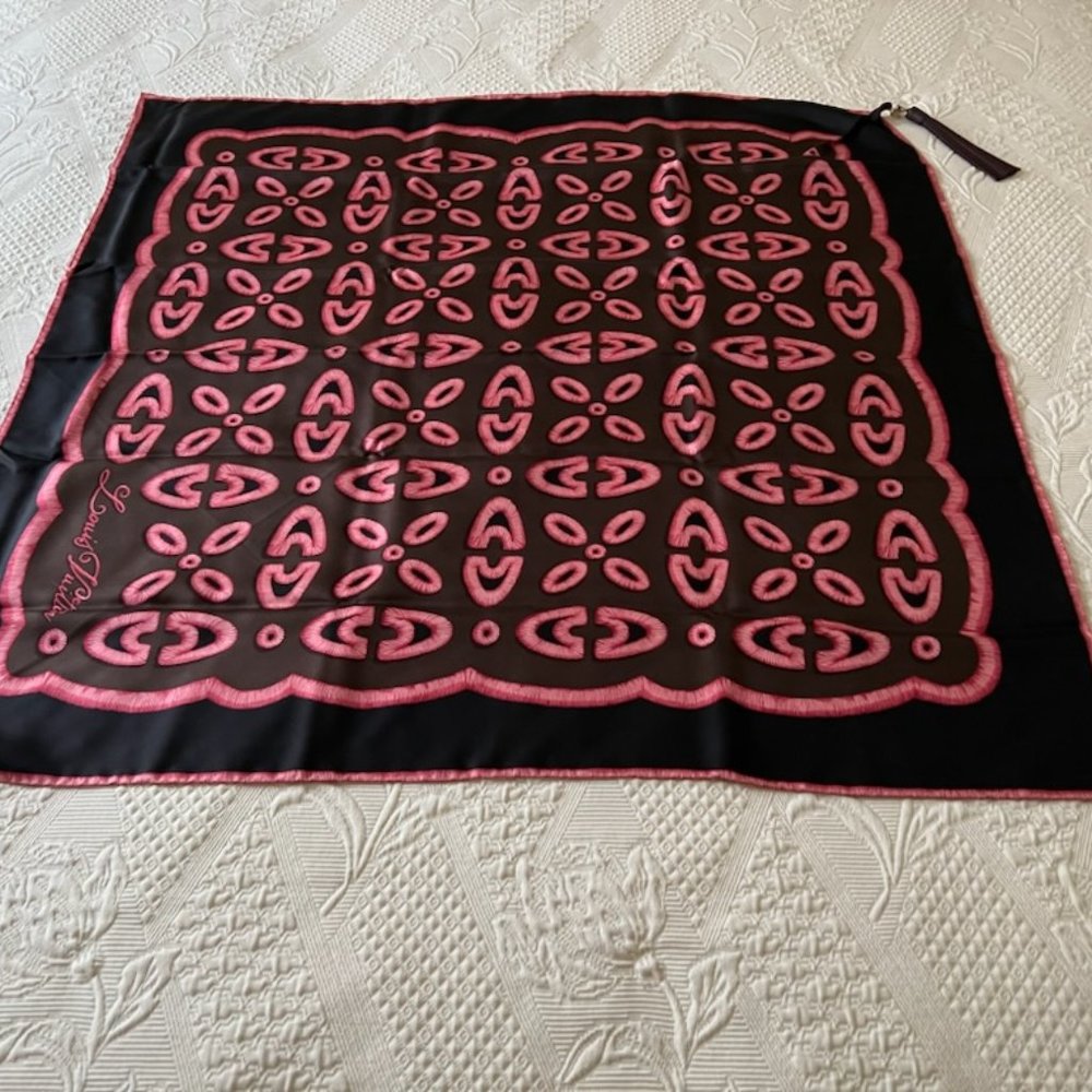***SOLD***Authentic Louis Vuitton Scarf